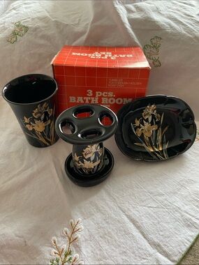 Shibata VTG Black Floral 3-PCs Bathroom Tumbler, Toothbrush Holder, Soap Dish